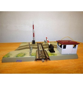 Märklin 7192, passage à niveau électrique   neuf   BO