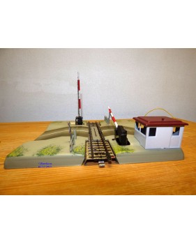 Märklin 7192, passage à niveau électrique   neuf   BO