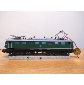 TRIX EXPRESS 2235 . 3,  motrice  Co Co Br E 50 009 DB  2 moteurs  neuf   BO