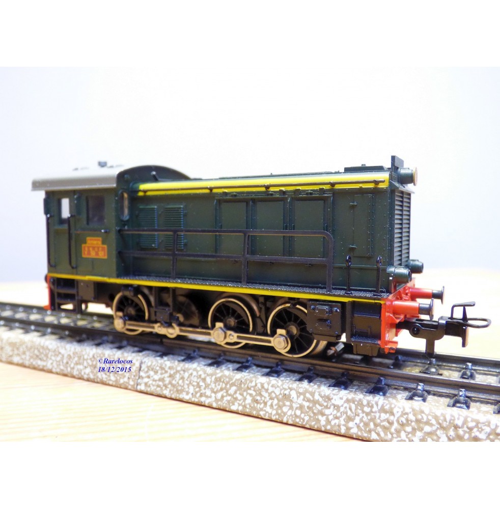MÄRKLIN 3581 Loco diesel Br 221 DB BO