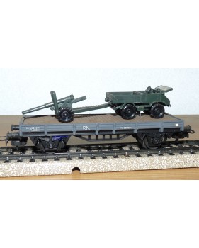 ELECTROTREN  1010 wagon plat chargé d'un Mercedes Benz Unimog et d'un canon RENFE BO