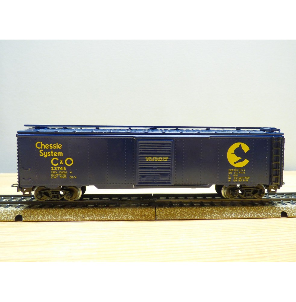 Märklin   4564 . 1, wagon couvert ( boxcar ) Chessie System  C&O Cheasapeake and Ohio  neuf   BO
