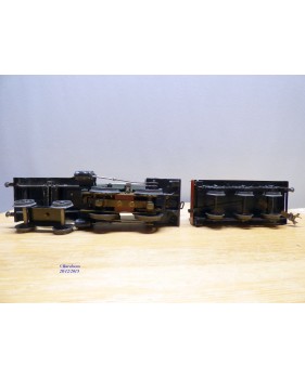 FABRE & MARESCOT  ???, coffret ETAT : 1 loco 220, 4 voitures, rails et alimentation BO