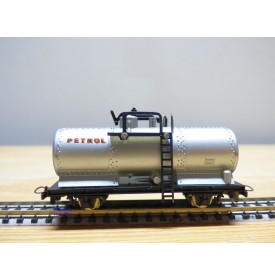 EGGER BAHN 2307, wagon citerne Petrol Neuf BO