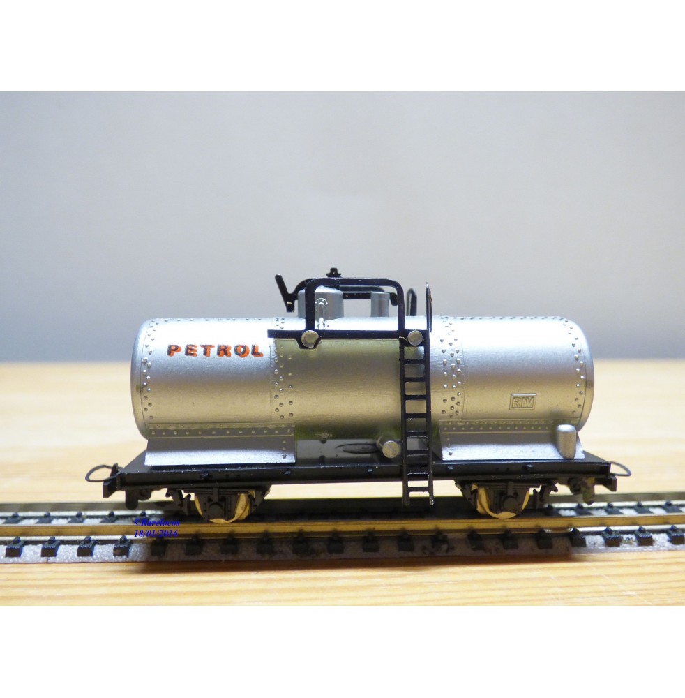 EGGER BAHN 2307, wagon citerne Petrol Neuf BO