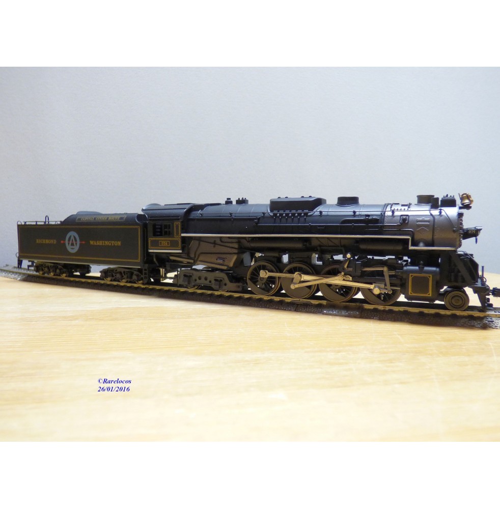 Rivarossi  véro 5435,  locomotive 2 8 4 ( 142 ) Berkshire  ( RF&P : Richmond, Fredericksburg and Potomac )  N° 574: neuf   BO