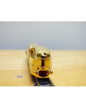 ARNOLD  Goldserie 0173, coffret train Henschel Wegmann   doré  DR  BO