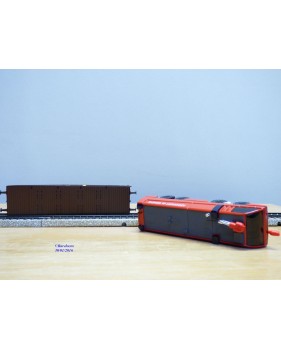 Märklin  Cursor  4849,  wagon plat  type Samm chargé d' un camion de pompiers Aéroport de Genève ÖBB   neuf    BO 