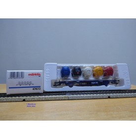 Märklin 47672, wagon plat porte conteneurs  Lbgjs 598 et conteneurs citernes K+E  DBneuf   BO