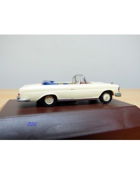 BREKINA  Meisterstück 2105, cabriolet Mercedes 280 SE 3.5    BO  1/87 ème HO 