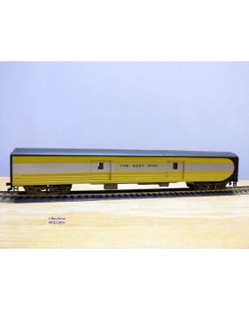 IHC  5632,  fourgon à bagages ( smooth side baggage)  The East Wind  neuf    BO 