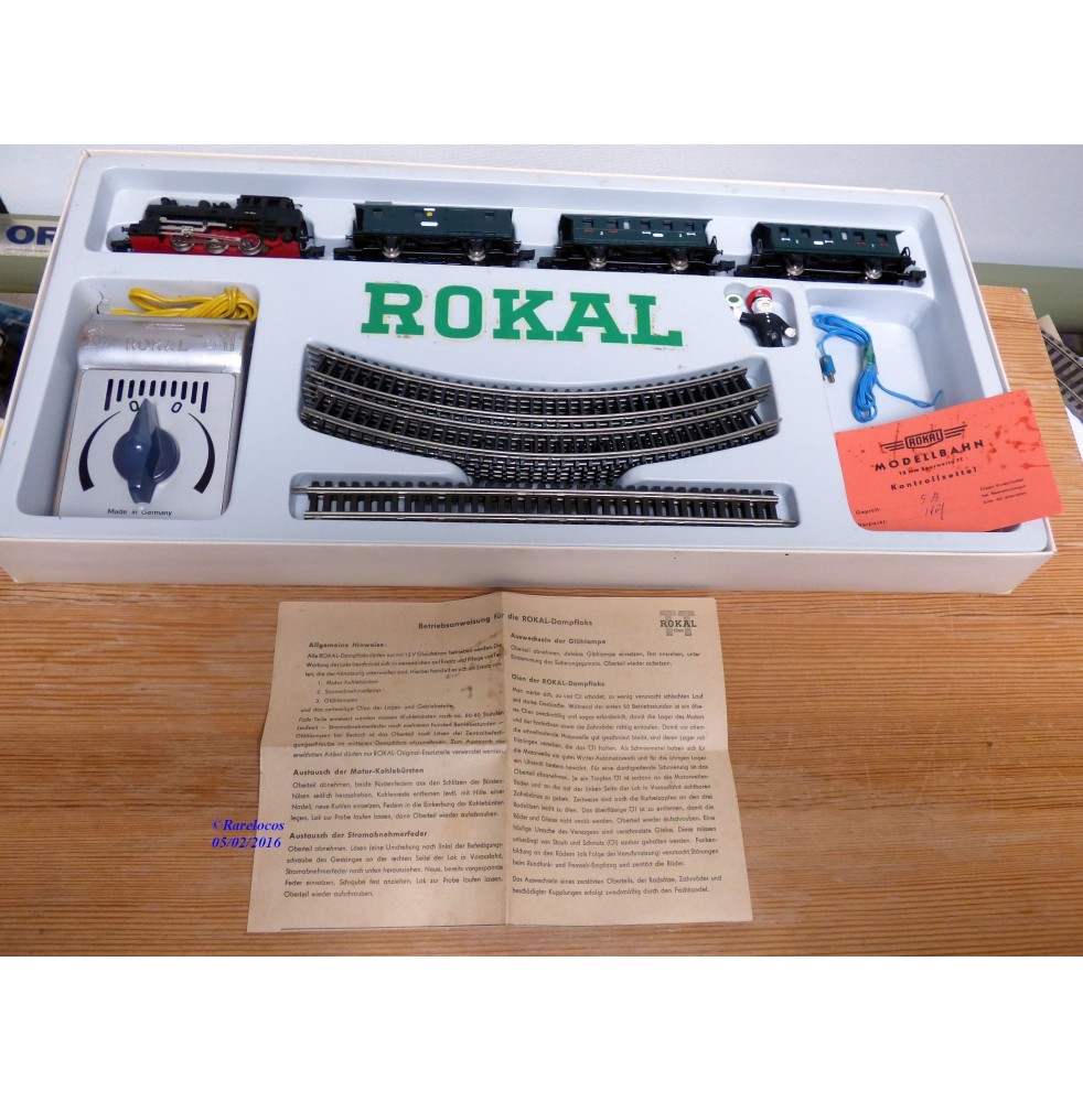 ROKAL   01105, coffret 1 loco et 3 voitures Personenzug    DB   BO  