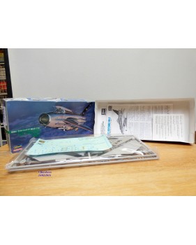 HASEGAWA  01622, intercepteur  anglais  BAC  Lightning F  Mk.6      Neuf   BO  1/72
