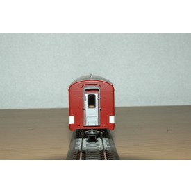 Voiture métallique à portes centrales AB 1157 Rhb BO