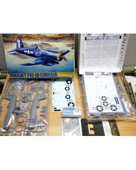 CHANCE VOUGHT F4U-1/2 "CORSAIR" birdcage 1/48 