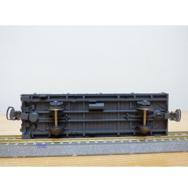 Voiture métallique à portes centrales AB 1157 Rhb BO