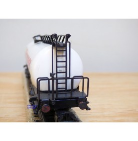 PRIMEX ( Märklin )  4588,  wagon  citerne BP  stromeyer DB  neuf  BO 