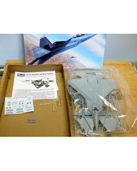 REVELL 4461, Lockheed   YF- 22  advanced tactical fighter   neuf    BO  1/72