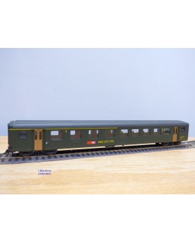 ROCO 44337, voiture unifiée mixte  1/ 2  Kl.  SBB    BO