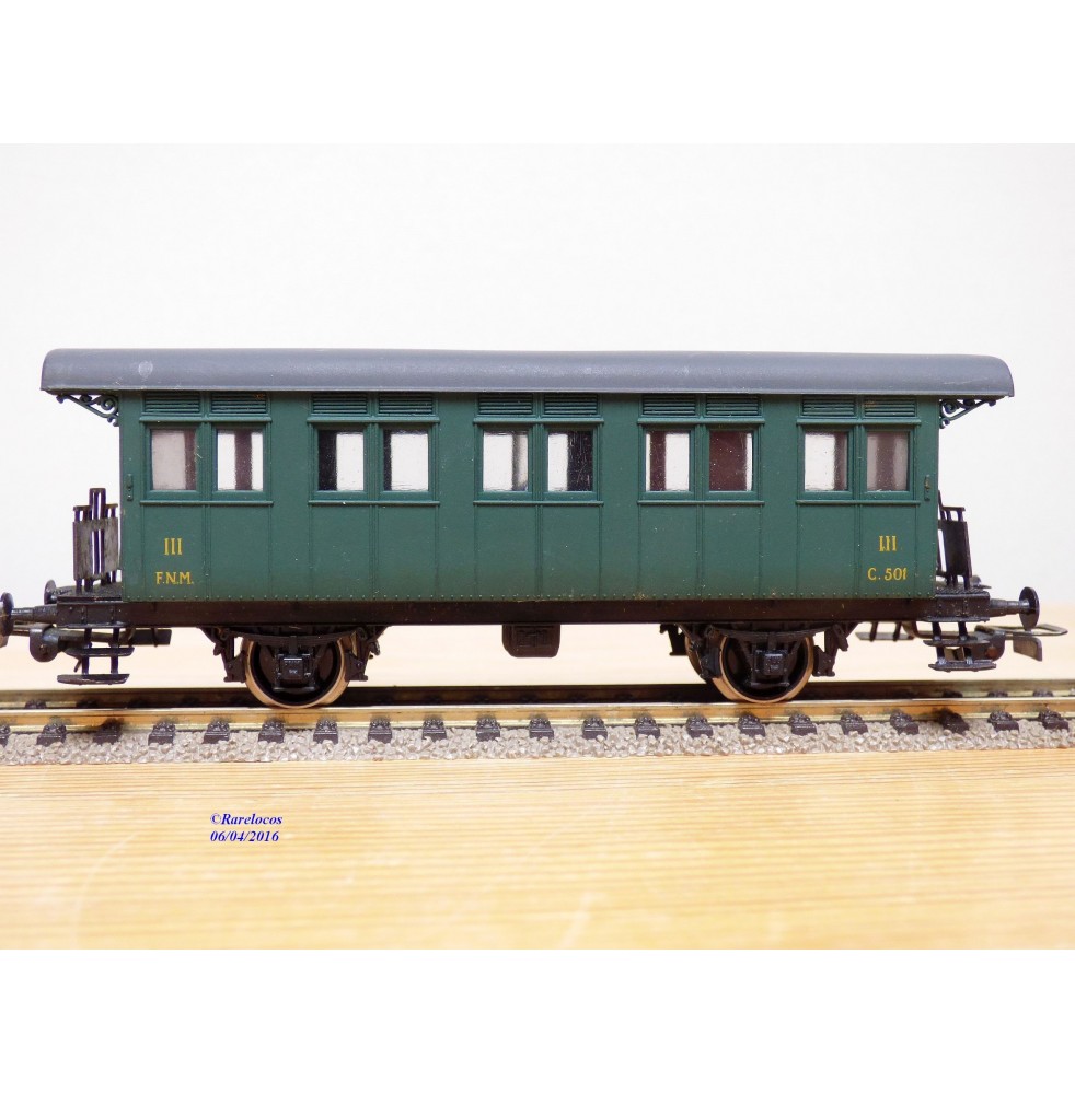 RIVAROSSI véro  V 501,  voiture à 2 essieux  à plate formes d'extrémité  de 3 Cl.  type C 501   FNM   BO