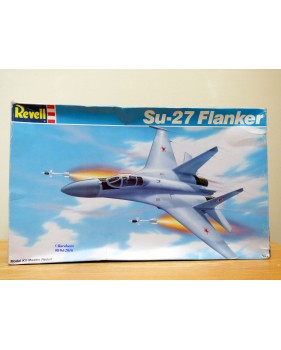 REVELL 85 2326 REYNARD VISTEON 1/25 BO
