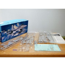 FUJIMI 35104, General Dynamics  F-16C/D  Jaws  Neuf   BO  1/72