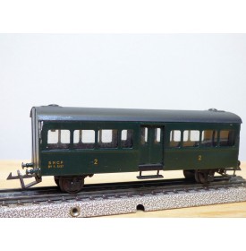 PMP  562, voiture banlieue  à 2 essieux type B 6f   2 Cl.  SNCF  