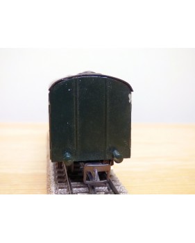 PMP  562, voiture banlieue  à 2 essieux type B 6f   2 Cl.  SNCF  