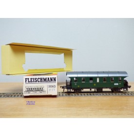 FLEISCHMANN 5063, voiture à 2 essieux ( ex Donnerbuchsen )  B7   2 Cl.  SNCF  BO