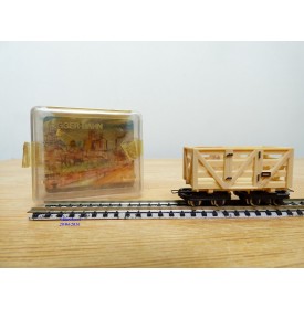  JOUEF  V  23,  EGGER BAHN 2208, wagon à clair voies pour bétail   neuf   BO 