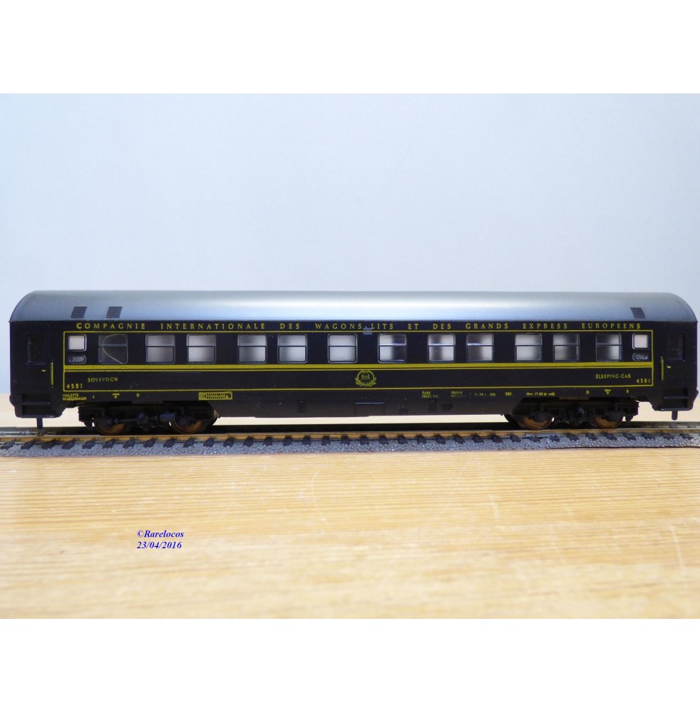 FLEISCHMANN 1506,  voiture lits ( Schlafwagen )  type MU / Hansa    CIWL   neuf  BO