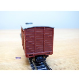EGGER BAHN 2201 / JOUEF V22, wagon couvert court brun   neuf  BO