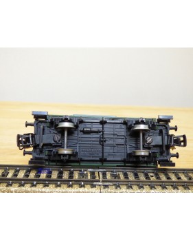 PRIMEX ( Märklin )  4195,   fourgon à bagages à plate forme d'extrémité et guérite   à 2 essieux  BO 