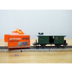 PRIMEX ( Märklin )  4195,   fourgon à bagages à plate forme d'extrémité et guérite   à 2 essieux  BO 