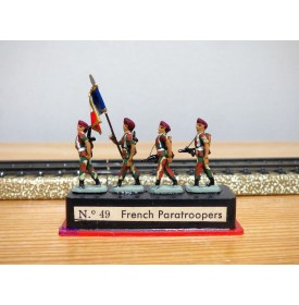 ALYMER Miniploms 49, 4  figurines de soldats français ( parachutistes ) neuf   BO   HO