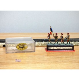 ALYMER Miniploms 49, 4  figurines de soldats français ( parachutistes ) neuf   BO   HO