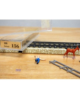 PREISER  156, cow boy, enclos  et 3  chevaux     Neuf   BO