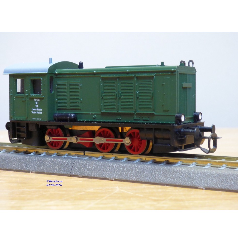 TILLIG / BERLINER TT BAHN  02601,    Locotracteur V 36 Leuna Werkslok " Walter Ulbricht "     BO