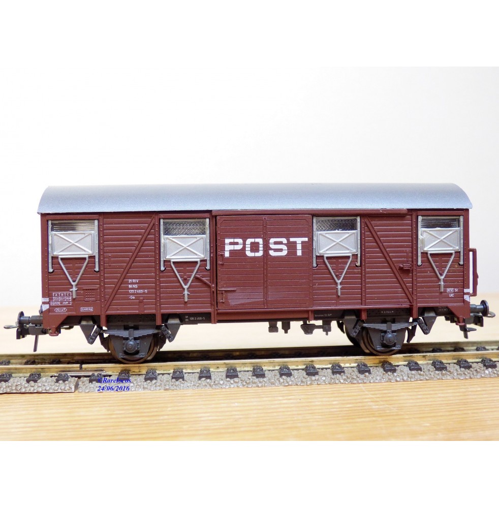 Roco 4373,  wagon couvert  POST   NS    neuf   BO