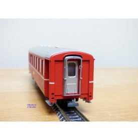 Voiture métallique à portes centrales AB 1157 Rhb BO