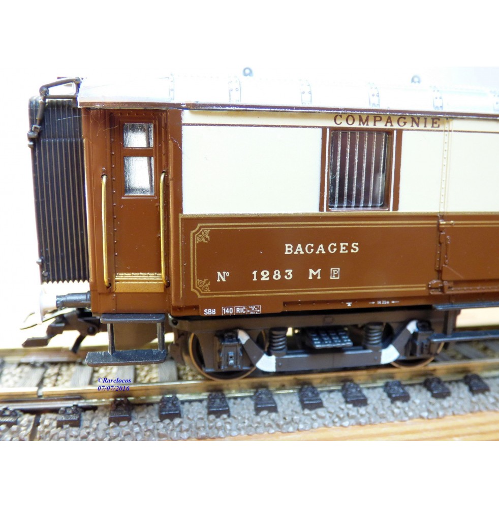 RIVAROSSI 2488 H0: Servicewagen Servizi Crociera 4013 der CIWL EUR 125,00 - FR RIVAROSSI 2488 H0: Servicewagen Servizi Crociera 4013 der CIWL EUR 125,00 - FR