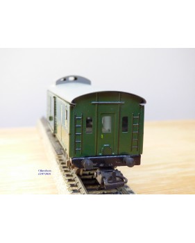 MÄRKLIN  329 / 4 . 1,   fourgon à 2 essieux  DB   BO
