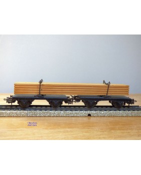 Märklin  4512.5 , couplage de 2 wagons plats à plate forme pivotantes ( Drehschemelwagen )  chargé de bois    DB    BO