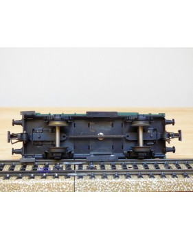 HAG  340 . 04, wagon couvert à plate forme  de serre freins  vert  type  K3  patiné  SBB  BO