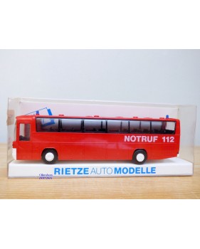 Rietze 60184, autocar de pompiers MERCEDES BENZ  O 303 15 RHD    Neuf   BO