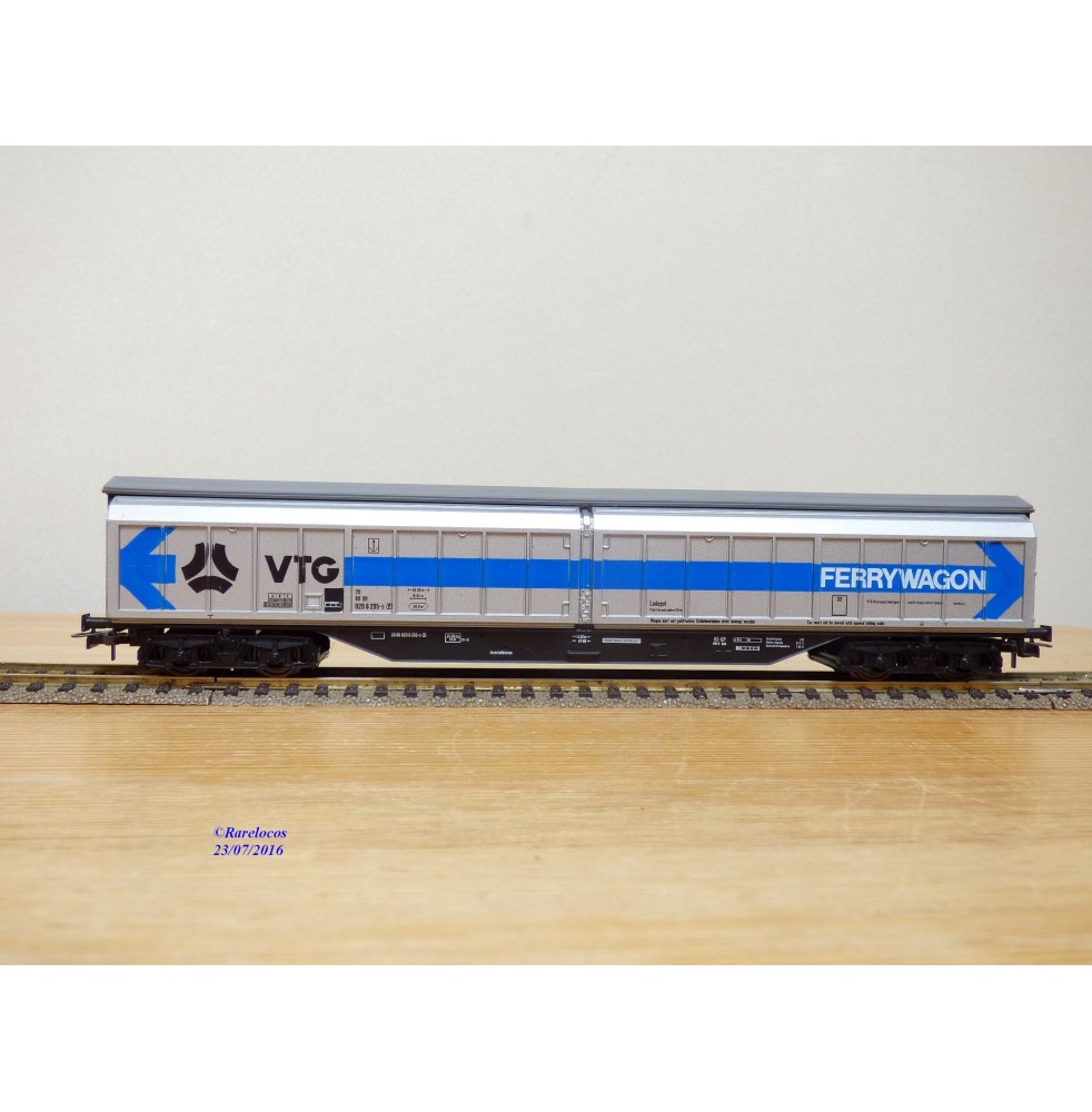 ROCO 4380A,  wagon couvert à parois coulissantes pour trafic transmanche FERRYWAGON   VTG    DB   Neuf   BO