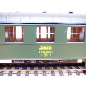 France Trains  242 ,  voiture OCEM à flancs lisses 2 Cl.type B9  SNCF  neuf  BO