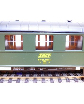 France Trains  242 ,  voiture OCEM à flancs lisses 2 Cl.type B9  SNCF  neuf  BO