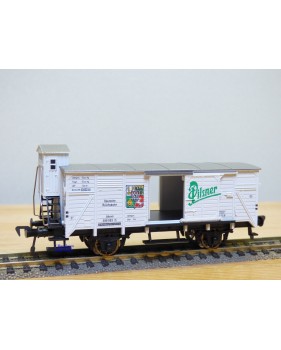 FLEISCHMANN 5357,  wagon couvert  à guérite  PILSNER URQUELL    DR   neuf  BO