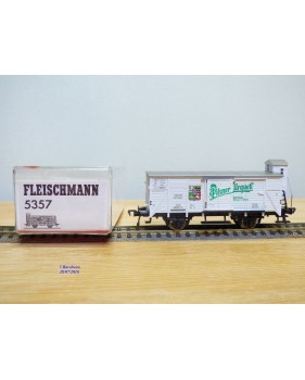 FLEISCHMANN 5357,  wagon couvert  à guérite  PILSNER URQUELL    DR   neuf  BO